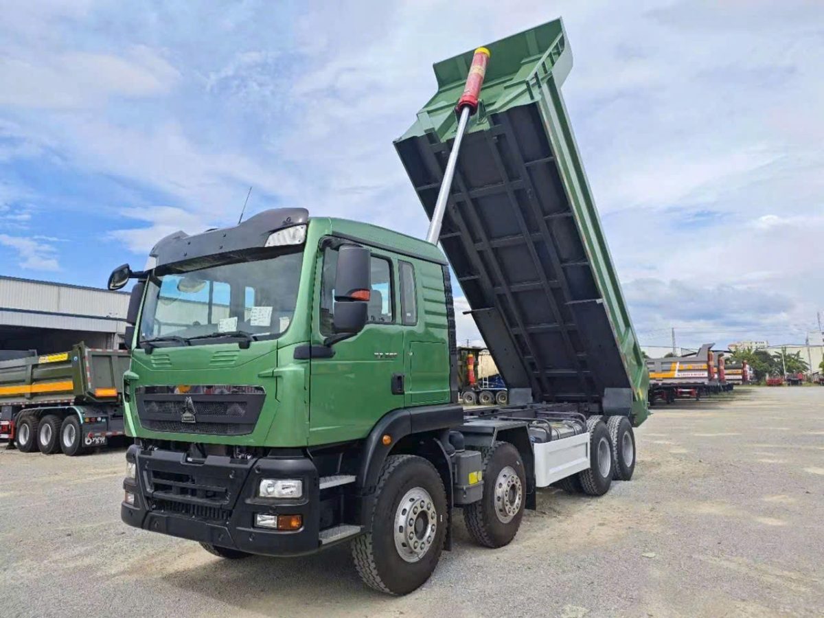 Giá lăn bánh Xe ben Howo tại Hà Tĩnh